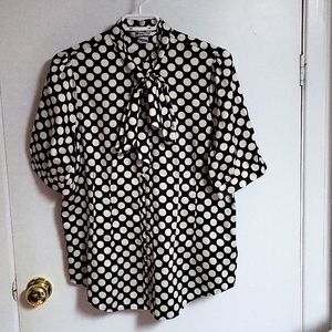 Nygard collection Black with white polka dots for women,pre-owned size 14.